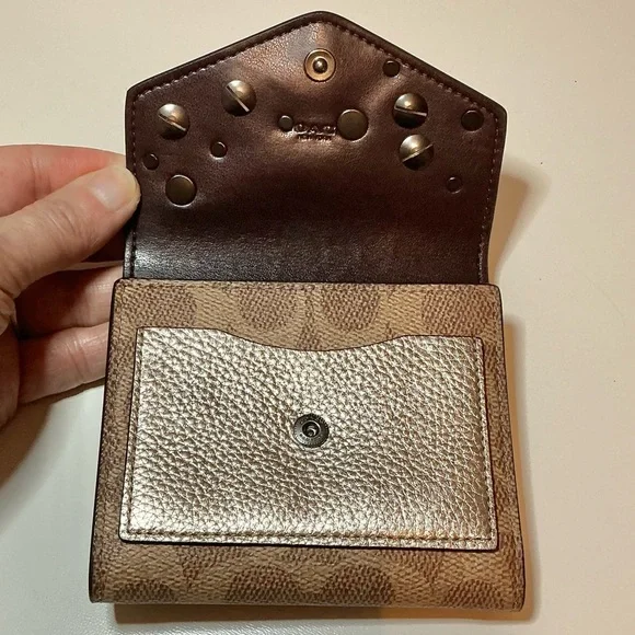 Coach Rare Floral Appliqué Studded Flap Trifold Wallet Gold & Brown NWOT - Picture 5 of 14